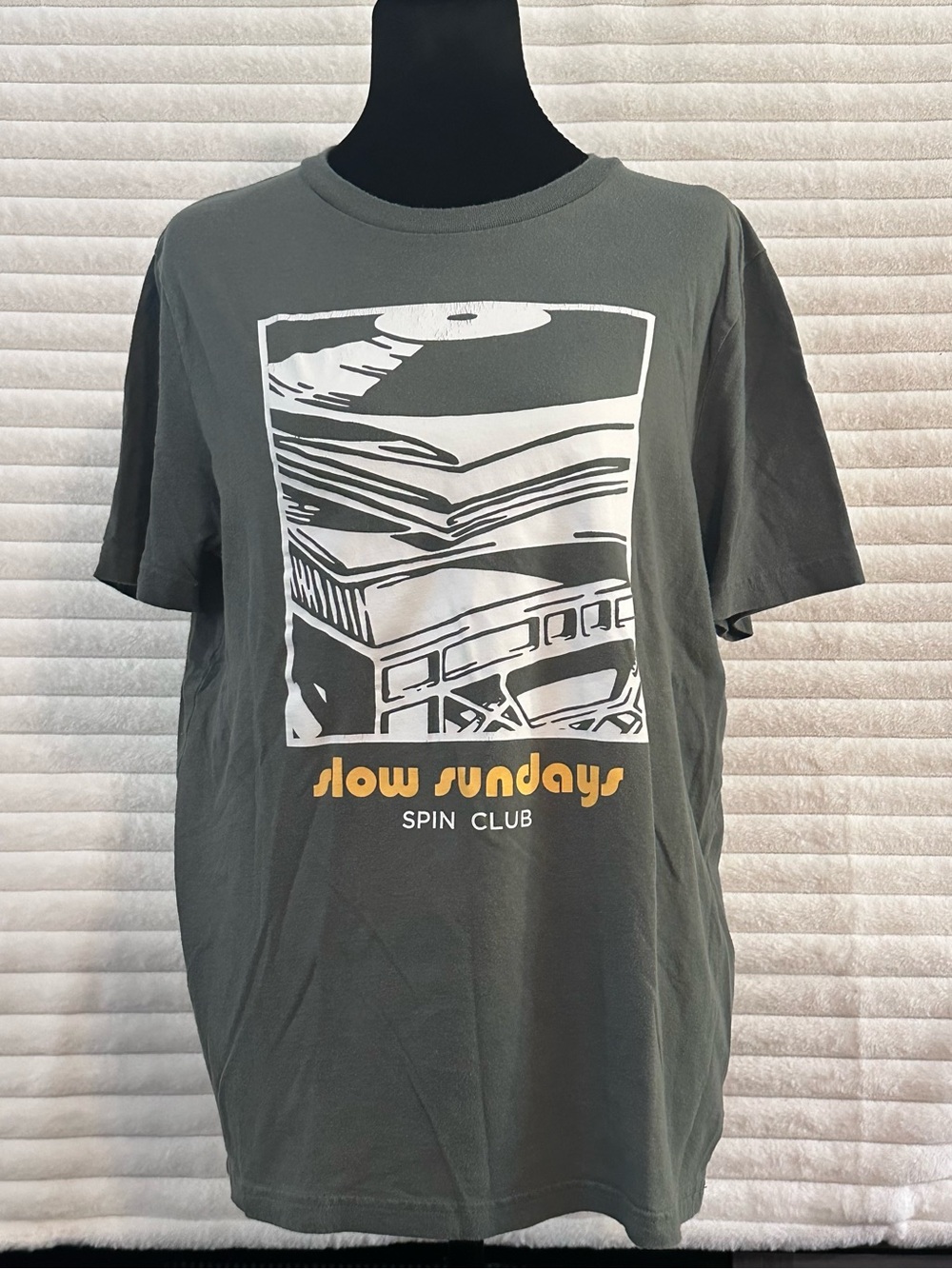 Old Navy Olive Green 'Slow Sundays Spin Club' Graphic Tee